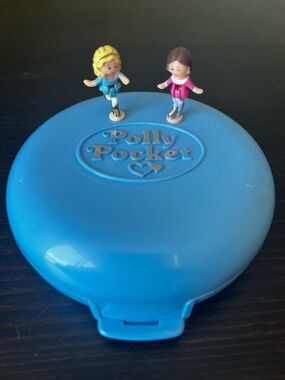 Complete 1989 Skating Party Polly Pocket